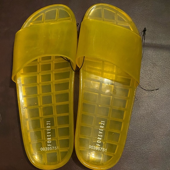 F21 slides - Picture 1 of 6